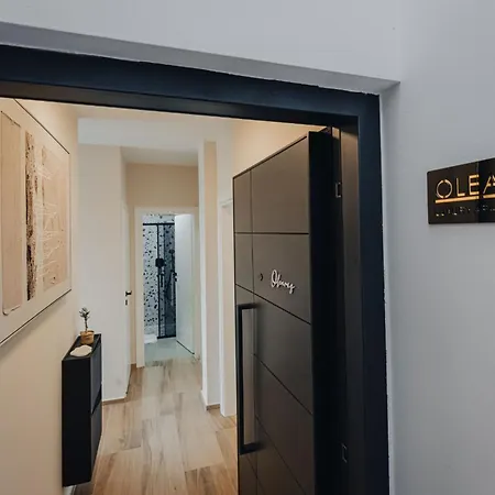 Luxury Olearis *