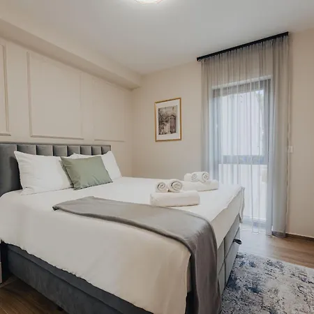 Luxury Olearis *