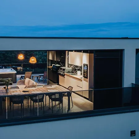 Luxury Olearis