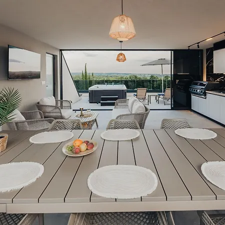 Luxury Olearis Tar-Vabriga